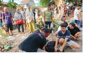 Sekar Tandjung Ketua DPD Golkar Surakarta Sumbang Kambing Kurban